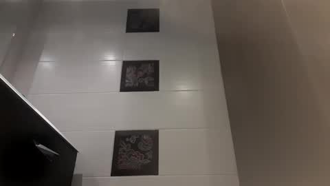 Snapshot of hornyfrench89000 chatting on February 4, 10:34 pm hornyfrench89000 online show from February 4, 10:34 pm