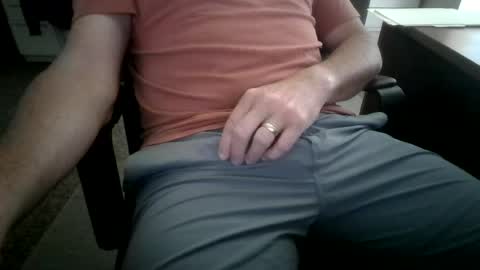 hornyhubby1001 online show from July 13, 2:53 pm