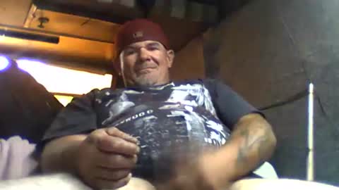 hornyhungwhiteboy4u269 online show from May 17, 3:43 pm