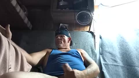 hornyhungwhiteboy4u269 online show from June 4, 12:05 am