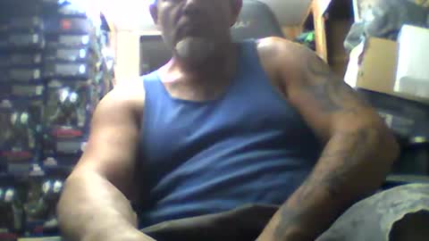 hornyhungwhiteboy4u269 online show from July 1, 12:47 pm