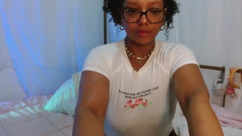 Horny Little Honey online show from January 11, 1:01 pm