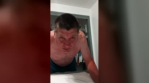 hornyman6942842 online show from July 8, 11:08 pm