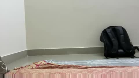 Ash online show from November 25, 6:50 pm