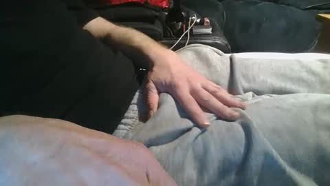 hornyshemalelover69 online show from November 1, 9:14 pm