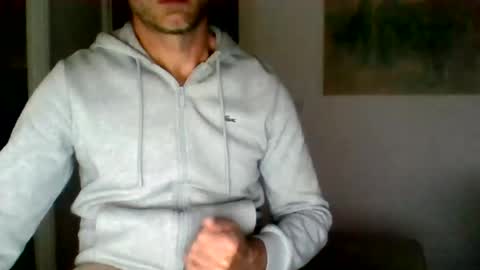 hornystepdad80 online show from July 28, 10:42 pm