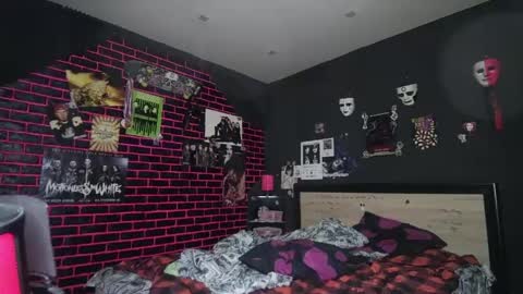 Messalina Horror online show from April 15, 1:31 am