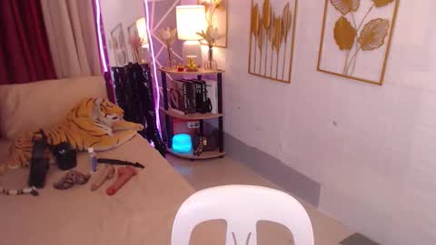 Ivy online show from October 28, 6:31 pm