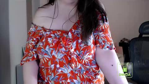 Lila online show from April 15, 8:20 pm