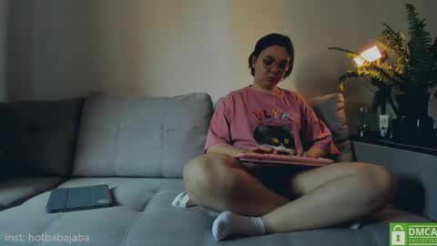   online show from February 28, 8:09 am