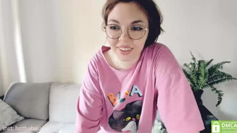   online show from March 10, 8:39 am