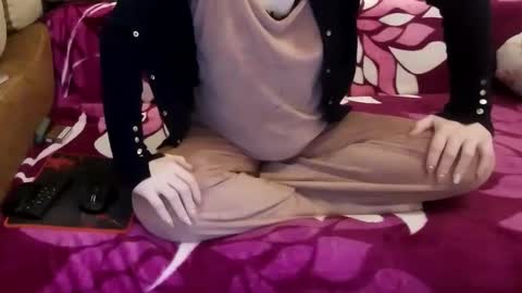 Bruny online show from December 1, 1:09 pm