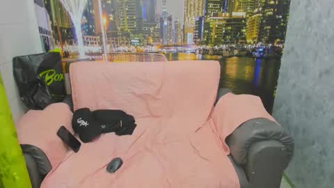 hot bunny online show from December 20, 2:35 pm