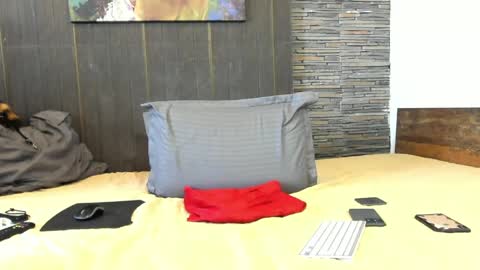hot_chocolate4u online show from May 6, 10:21 am