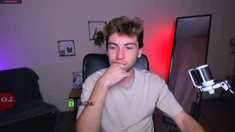 hot_dominic_ online show from September 27, 8:34 am