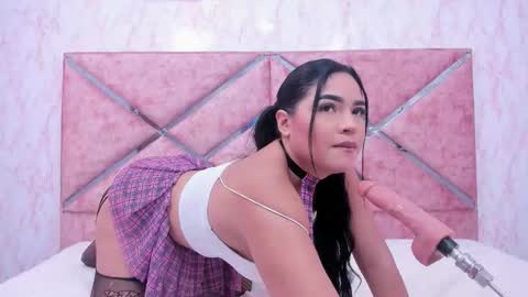 Emily online show from October 17, 11:47 am