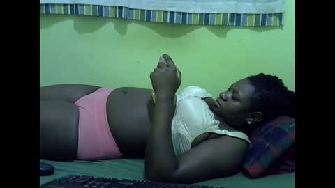 hot_girlly online show from February 19, 8:13 am