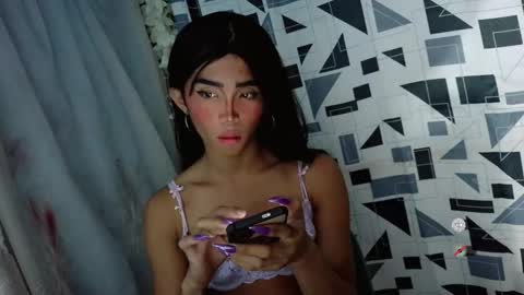 Khianna online show from March 15, 4:43 pm