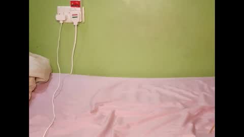 hot_latifah online show from November 14, 3:47 pm