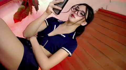 just call me laura online show from July 28, 6:20 pm