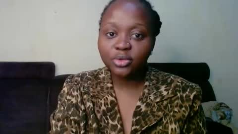 Linah online show from November 29, 2:41 am