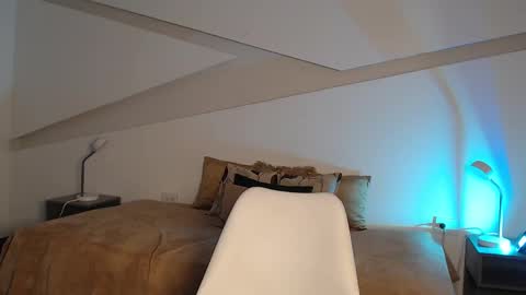 Alana online show from October 9, 10:37 pm