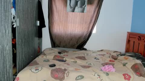 hot_moxie online show from September 25, 8:54 am