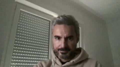 hot_sun_hot online show from October 31, 10:26 am