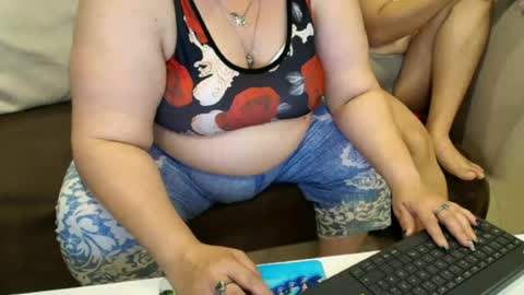 TinaSven online show from July 2, 5:51 pm