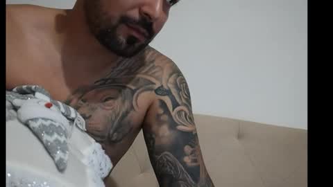 Naomi jones  online show from November 23, 6:11 am