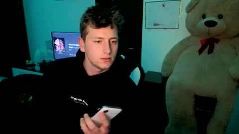 Hotboyshorny online show from April 29, 5:30 pm