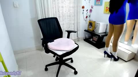 SECRET ROOM shhhhhh  make me very happy link AMAZON online show from October 17, 7:51 pm