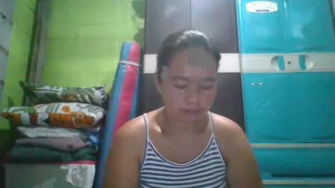 hotchicks4uxx online show from January 14, 10:23 pm