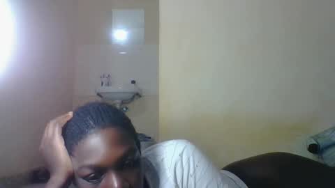 VICTORIA online show from December 16, 2:19 am