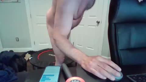 hotdog1124 online show from April 9, 12:00 pm