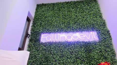 hotfallingdevil online show from November 14, 6:26 am