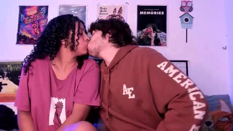 Sam and Nico online show from March 7, 6:02 am