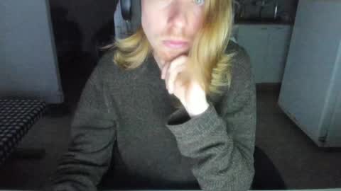 Hikikomori Alex online show from December 6, 2:44 pm