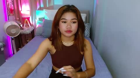 Layla online show from December 30, 9:59 am