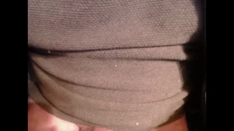 Snapshot of hotlux_54 chatting on December 27, 6:20 pm hotlux_54 online show from December 27, 6:20 pm