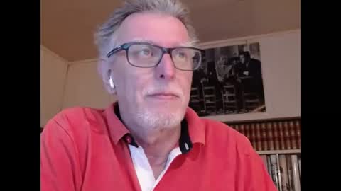 Snapshot of hotlux_54 chatting on September 13, 10:28 am hotlux_54 online show from September 13, 10:28 am