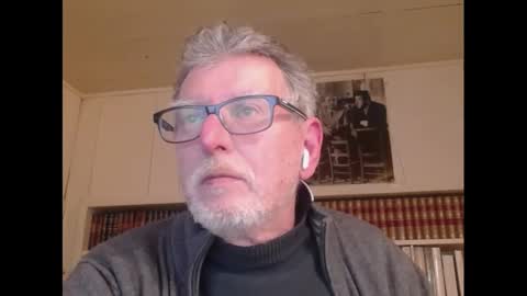 Snapshot of hotlux_54 chatting on February 5, 9:07 pm hotlux_54 online show from February 5, 9:07 pm