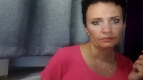 hotmamaqueen234 online show from August 6, 8:40 pm