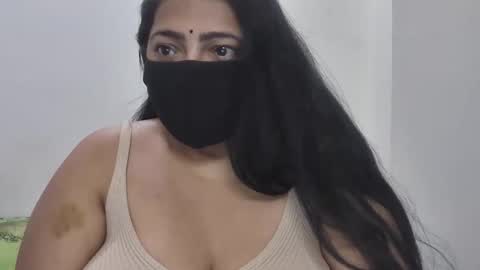 hotncutegirl online show from March 11, 7:28 pm