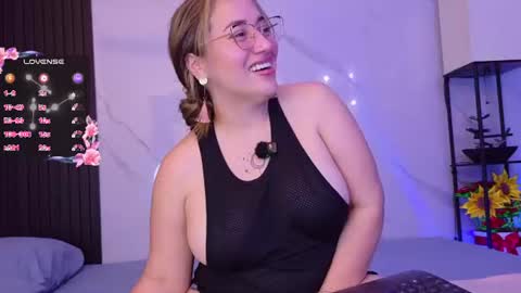 Sussy Bloom  online show from July 9, 4:27 am