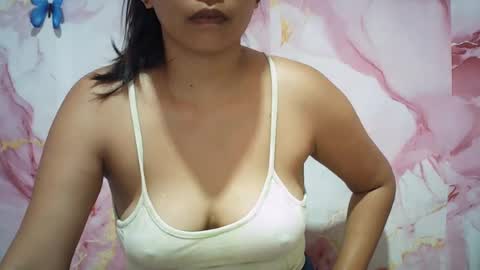 hotpink4u04 online show from July 13, 1:31 am