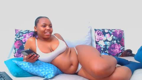 hotsmalltitsx online show from September 22, 11:09 pm