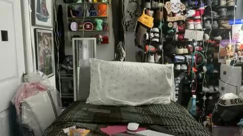 hotstuff775616 online show from March 2, 5:08 am