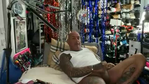 hotstuff775616 online show from June 6, 2:28 am