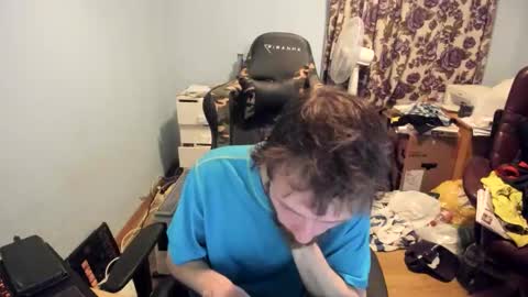 hot online show from March 4, 7:33 pm